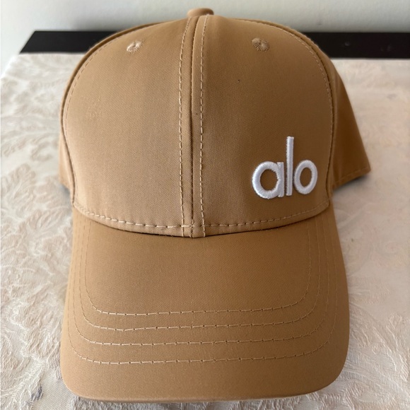 New. Unisex Yoga tan and white Cap - Picture 3 of 7